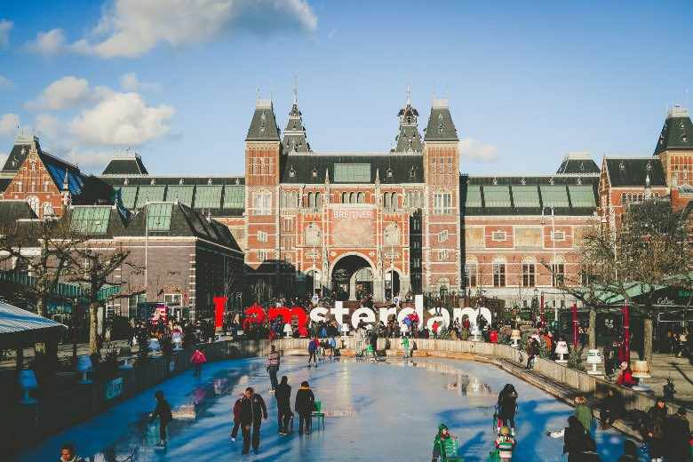 Können Cannabissamen legal aus Amsterdam importiert werden?